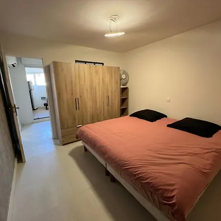 Marseillan A 100 Metres De La , 85 M2 De Plein Pied , Parking Apartament Agde