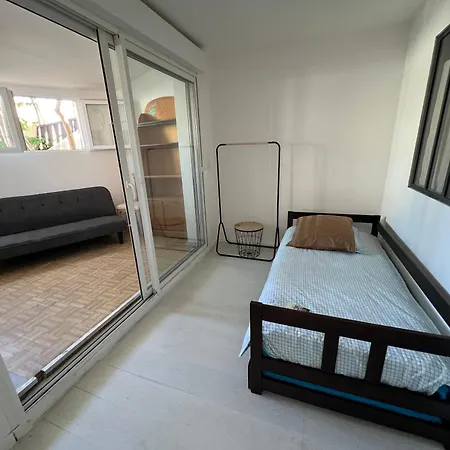 Marseillan A 100 Metres De La , 85 M2 De Plein Pied , Parking Apartament